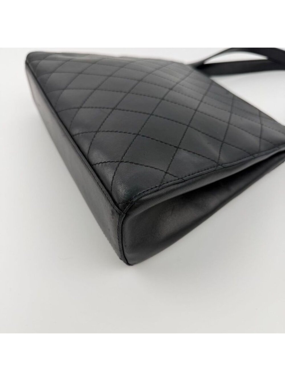 Chanel CC Logo Quilted Tote Black Leather No 5 Vintage - Picture 12 of 16